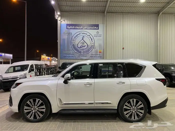 لكزس ال اكس 600 BB 2024 ابيض خليجي ماشيه 26000 كم 22