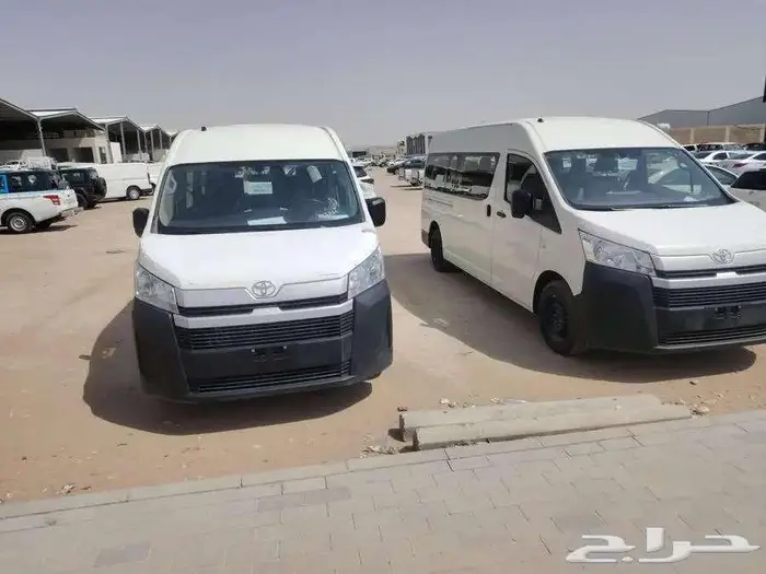 تويوتا باص 13راكب بنزين قير عادي 2024 4