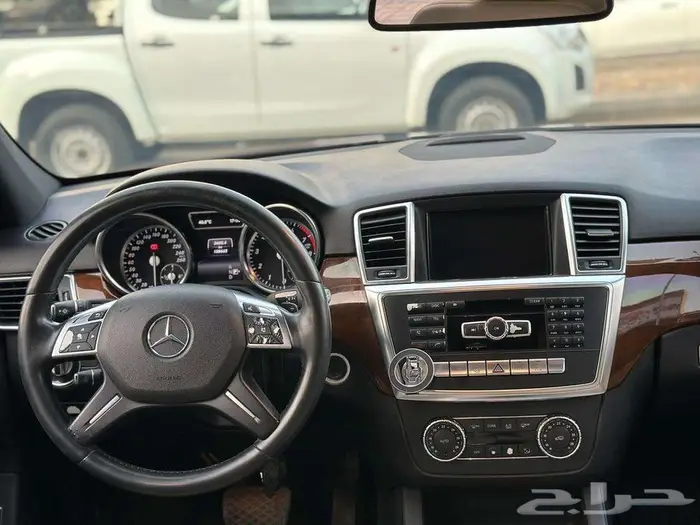 جيب مرسدس ML400 موديل 2015 7
