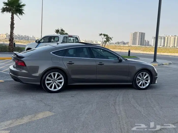 اودي A7 13