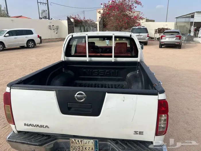 نيسان نافارا 2013 3