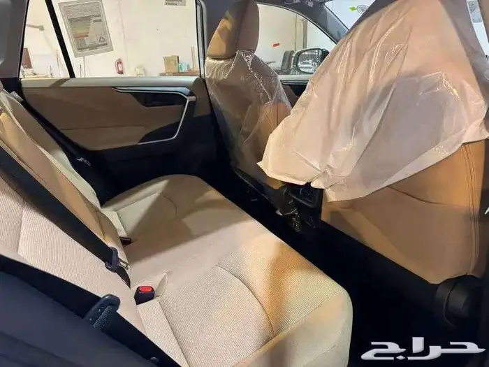 تويوتا راف فور LE دفع امامي بنزين 2025 7