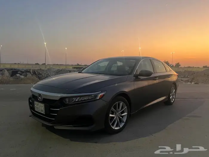 2022 هوندا أكورد LX 19