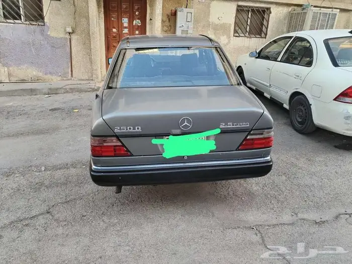 مرسيدس 124 6