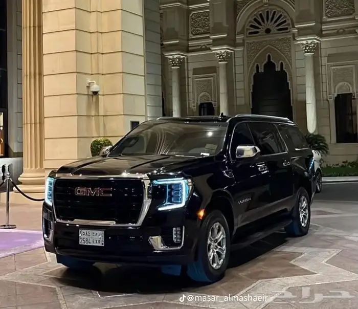 سيارات فارهة بسائق ايجار بالساعة باليوم بالشهر عقود سنوية 15