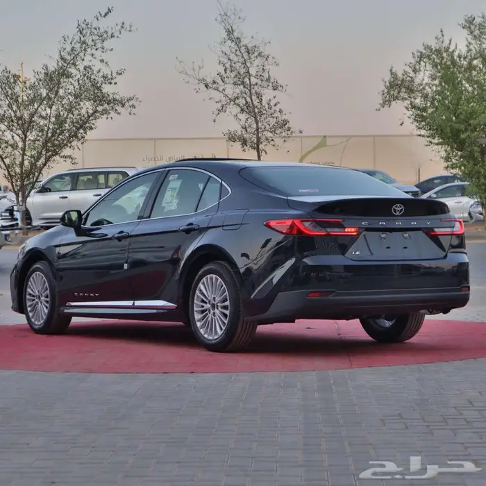 تويوتا كامرى نص فل 2025 للتقسيط 2