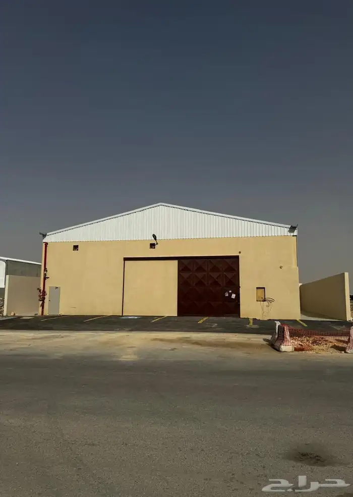 ورشة مميزة في موقع إستراتيجي 0