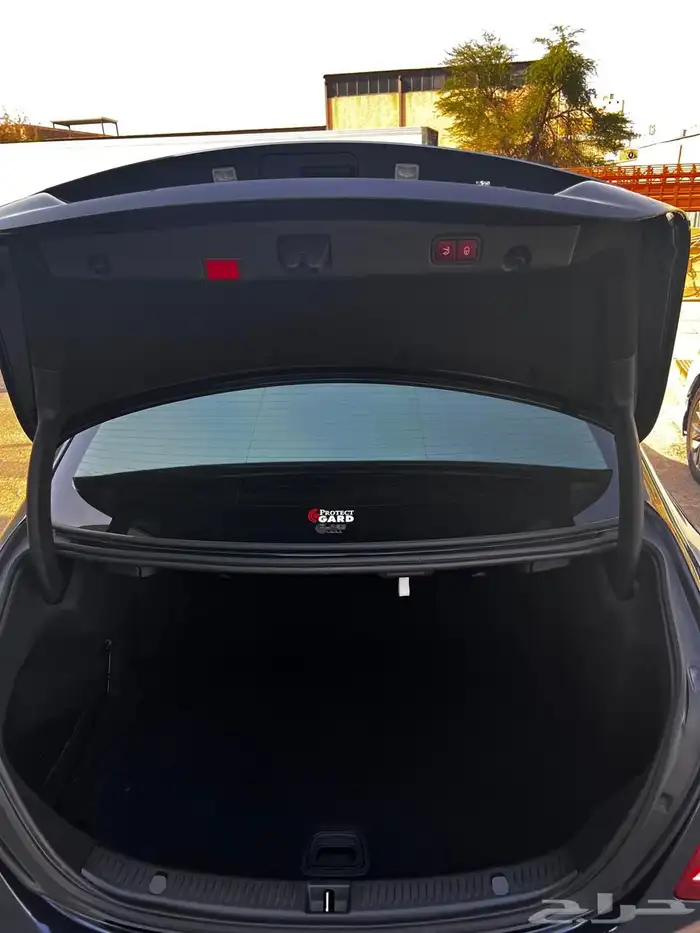للبيع مرسيدس E220 موديل 2020 5