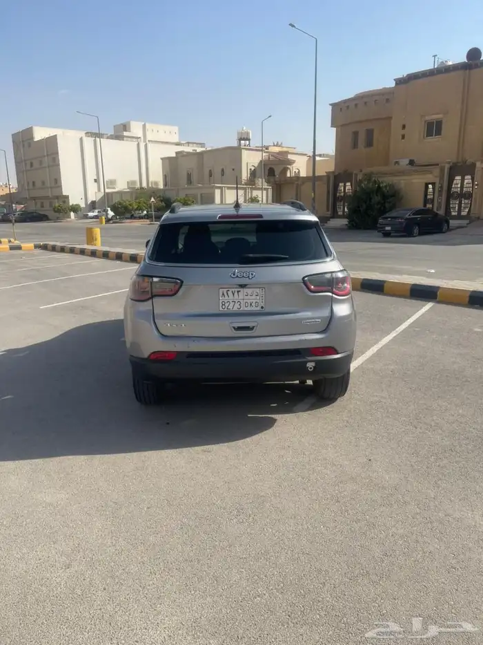 للبيع جيب كمباس 2019 نظيف 1
