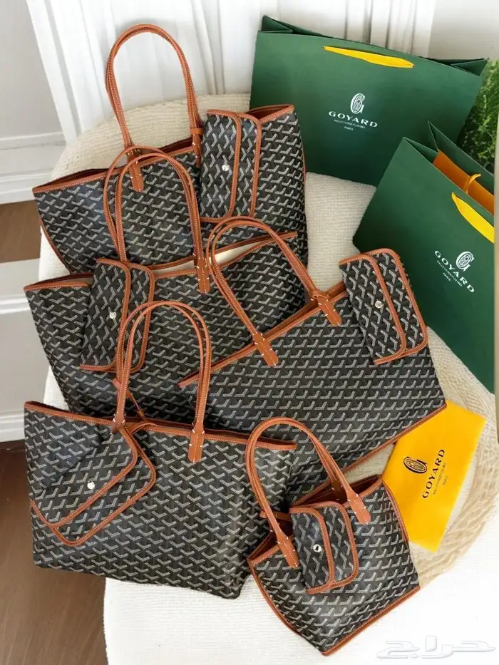 شنط ماركات طبق الأصل 199  فقط   والثانية ب180 54