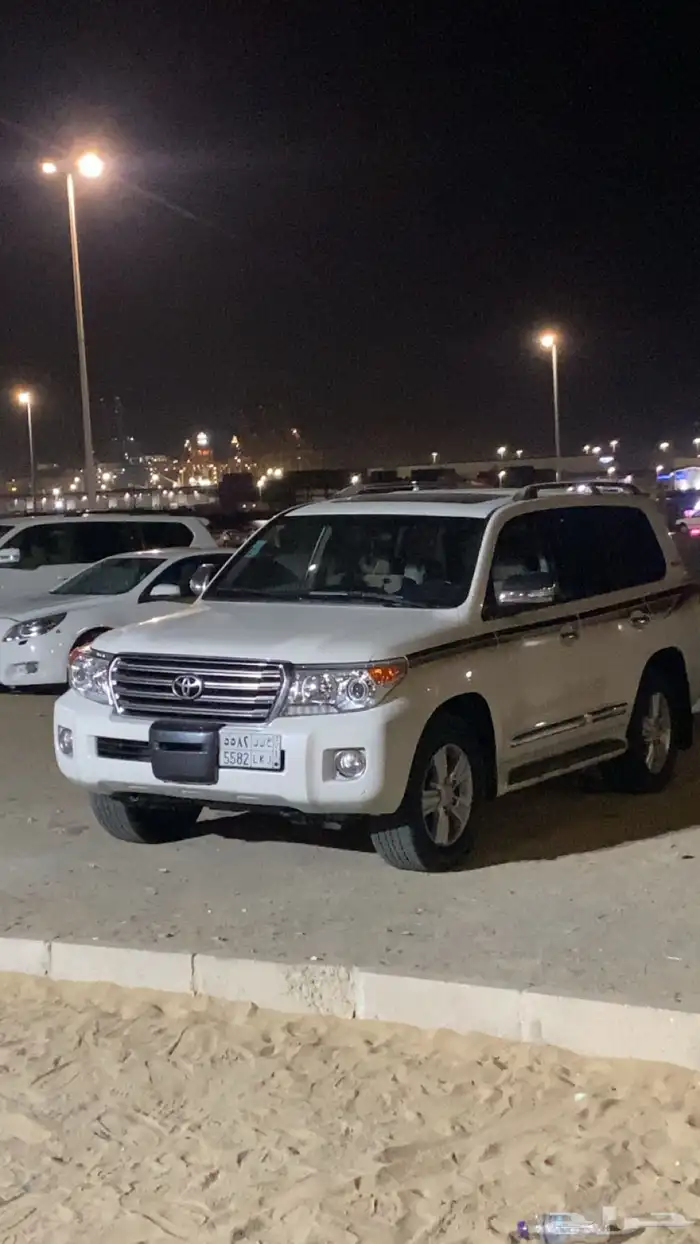 جيب كروزر موديل 2015 0