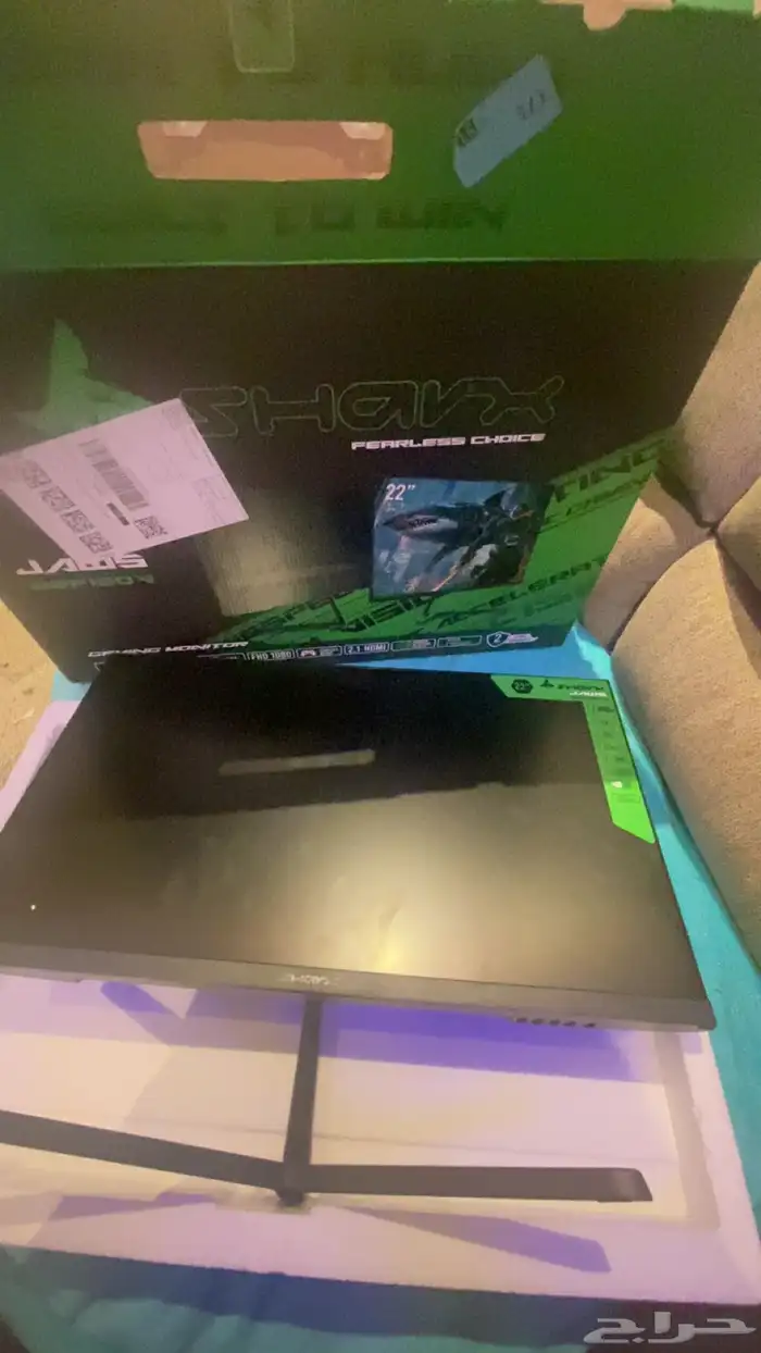 شاشه 22 نظيفه جدا م اشتغلت ولا دقيقه المداخل VGA و HDMI 0