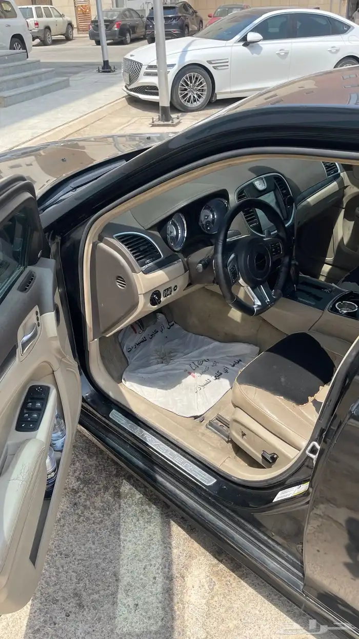 كرايزلر 2012 محول 2023 SRT 10
