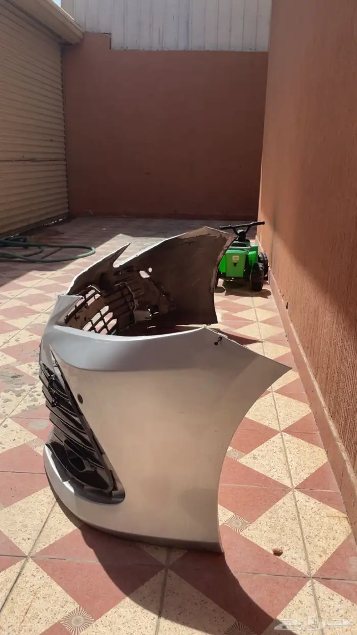 صدام كانري 2023 لونه فضي نص فل 1