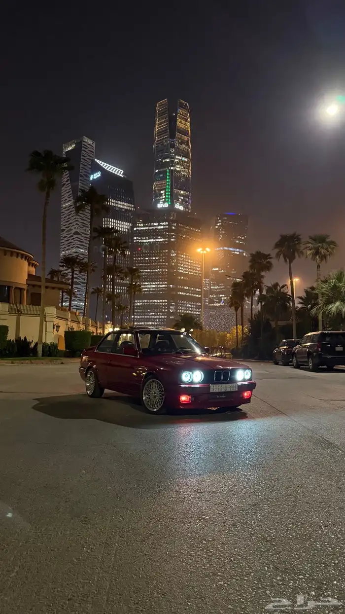 بي ام E30 موديل 1988 السعر 55 الف ريال لا يقبل السوم 0