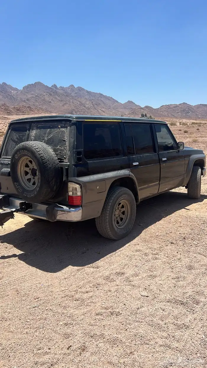 جيب نيسان سوبرسفاري موديل 88 2