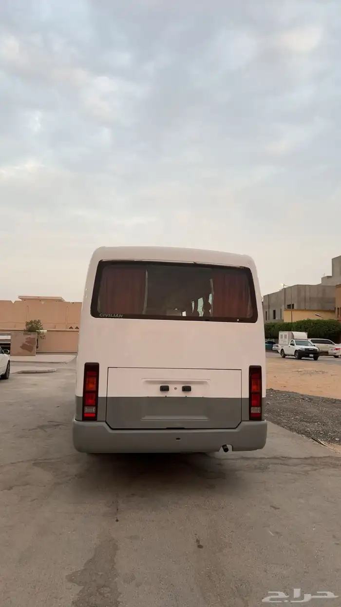 للبيع باص نيسان 0