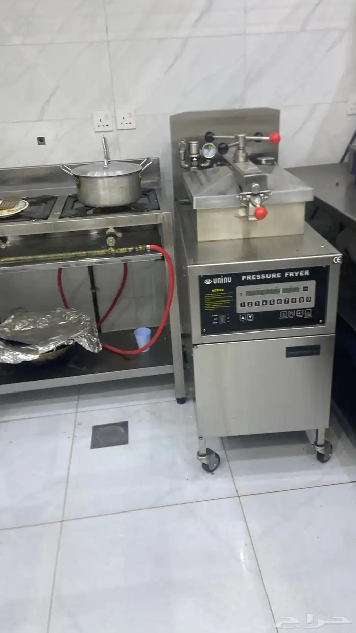بوفيه للبيع بجميع اغراضها بروست وكذالك شورما 0