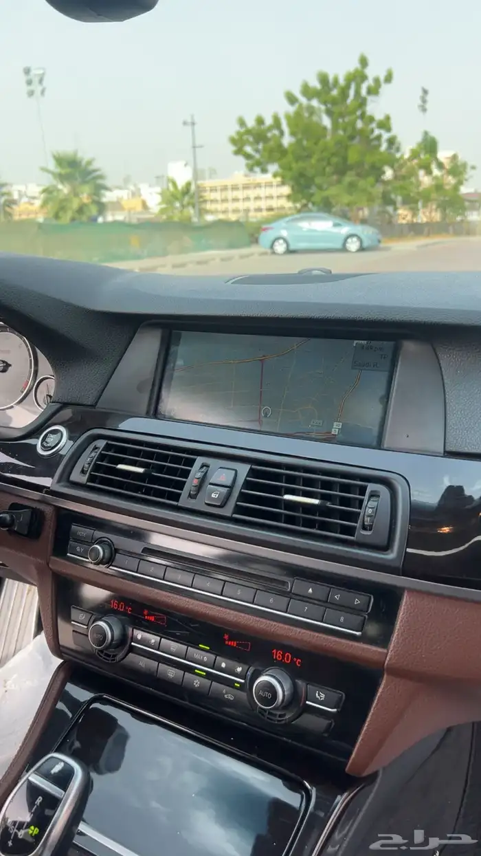 للبيع BMW530 2013 نظيف 11
