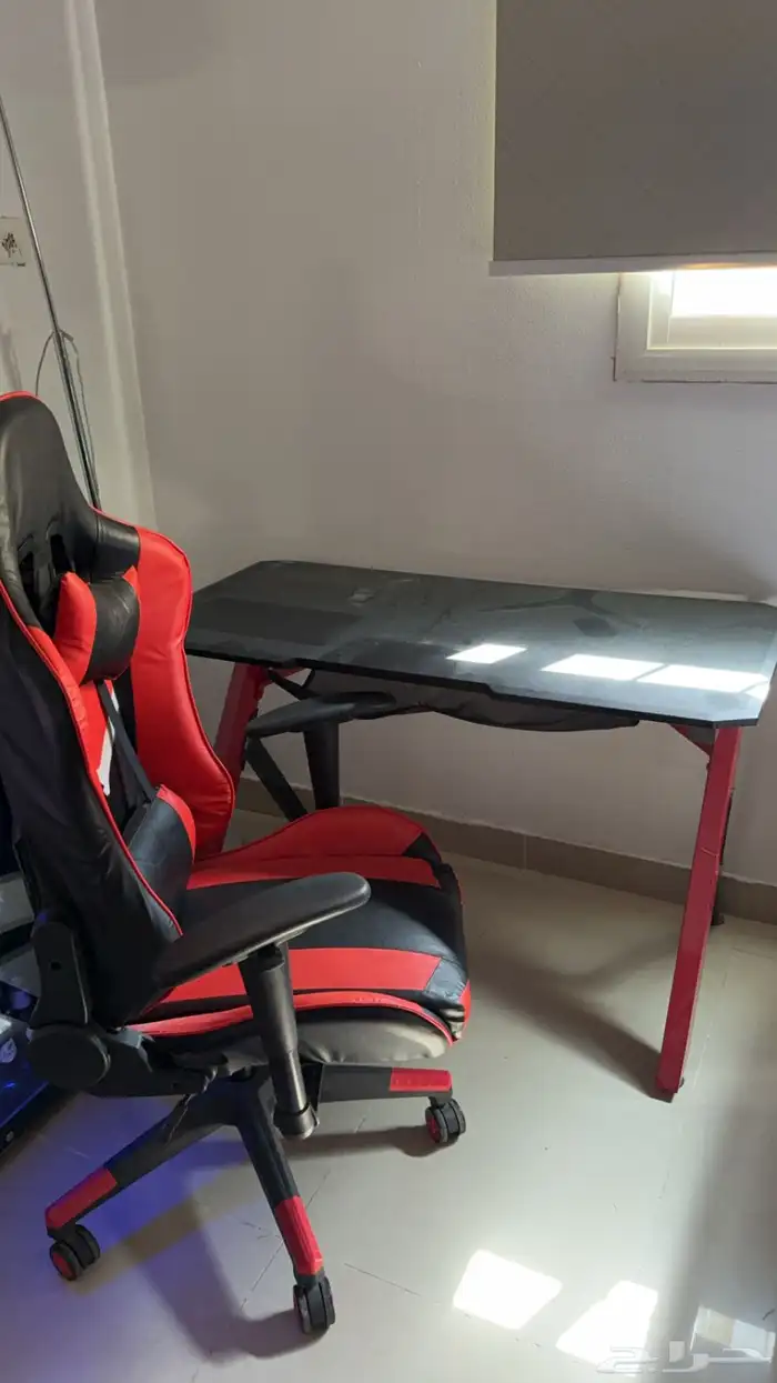 طاوله وكرسي pc 0