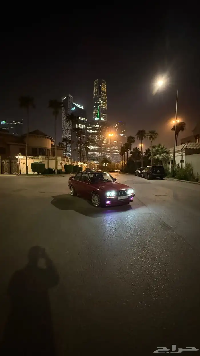 بي ام E30 موديل 1988 السعر 55 الف ريال لا يقبل السوم 2