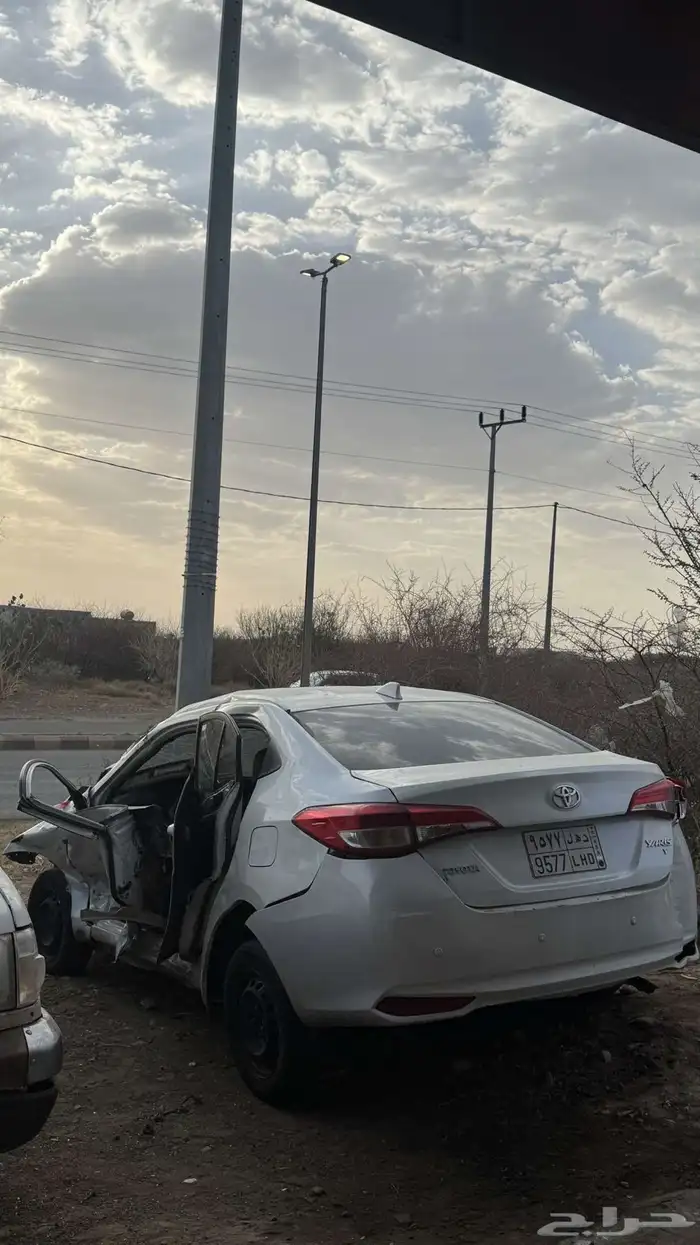 للبيع يارس 21 1