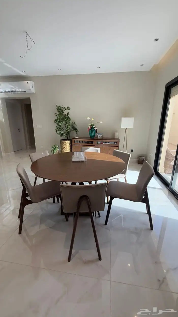 طاولة طعام 6اشخاص 2