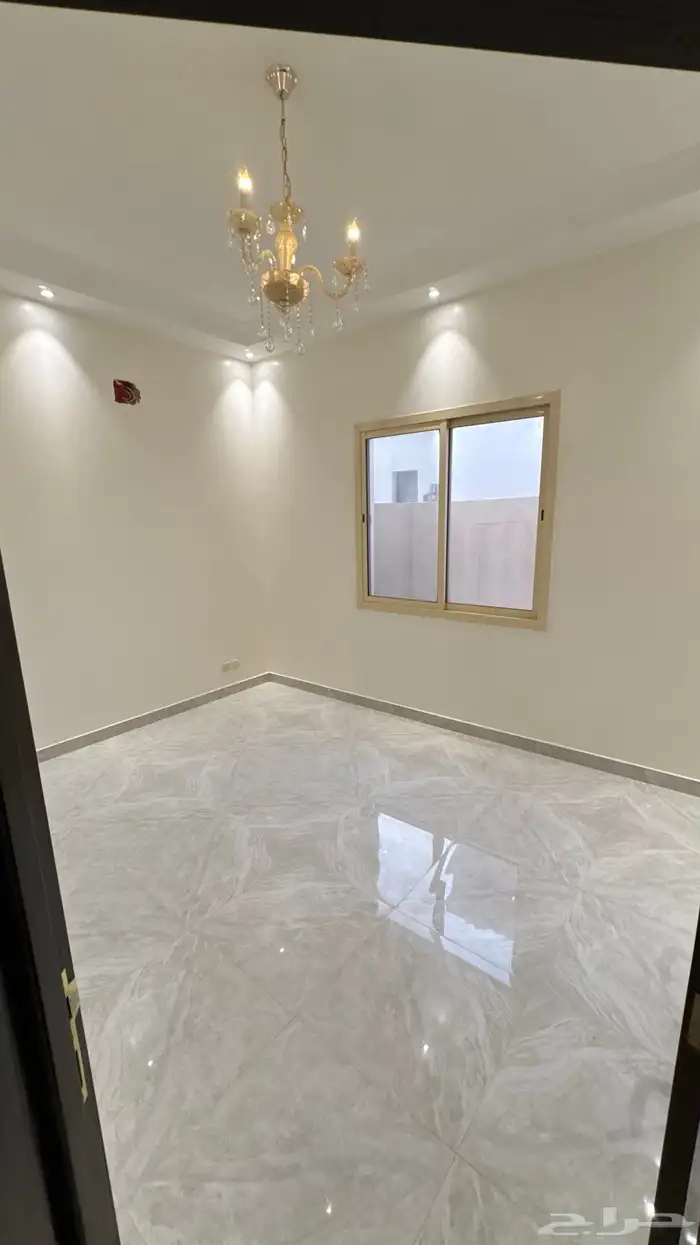 شقة للايجار حي المهدية الشرقي 5