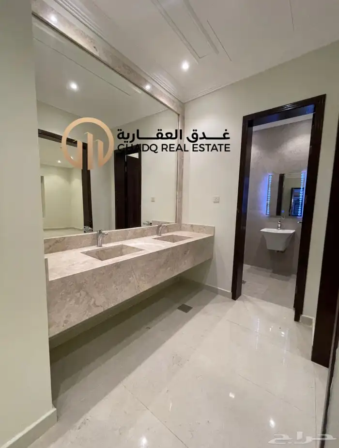 فيلا زاوية للبيع حي التحلية - الخبر 2