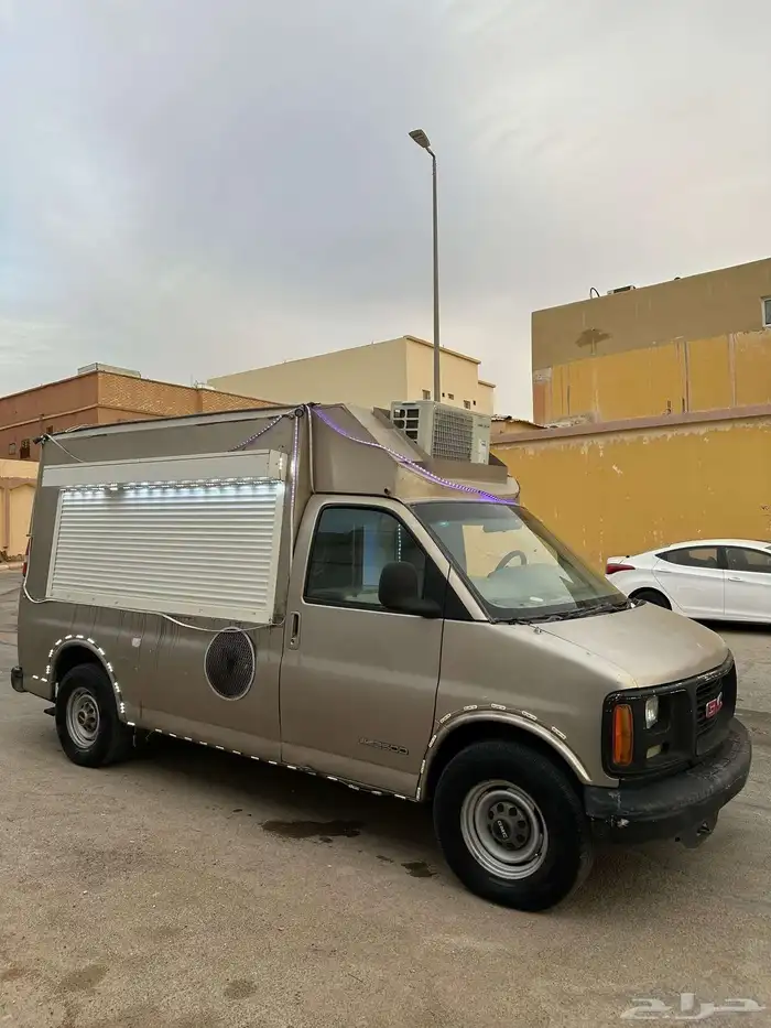 سيارة أيسكريم الموديل 2001 مطابق المواصفات البلدية 0