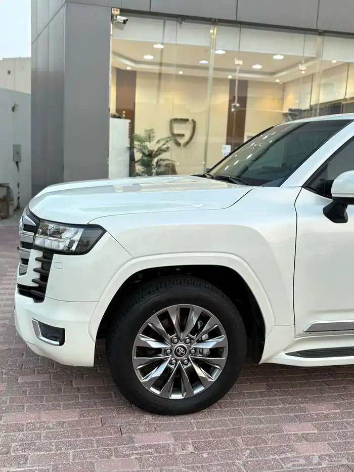 جيب لاندكروزر GXR4 7