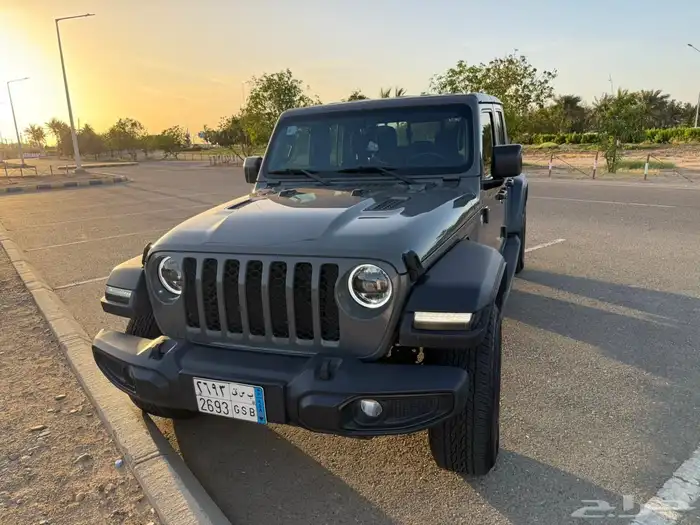جيب جلاديتور 2020 للبيع او البدل المناسب 5