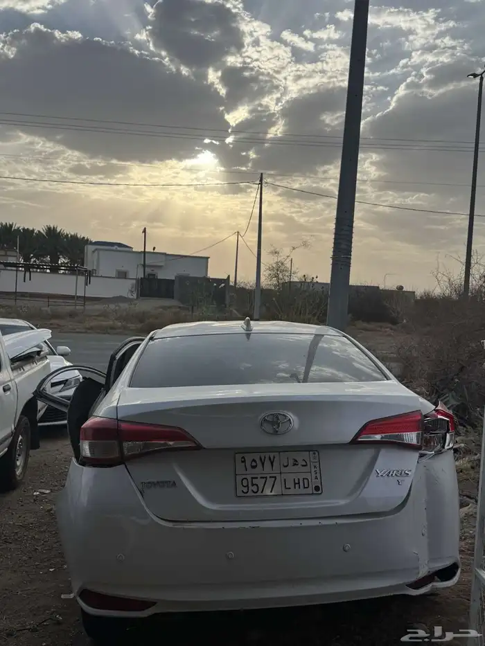 للبيع يارس 21 2