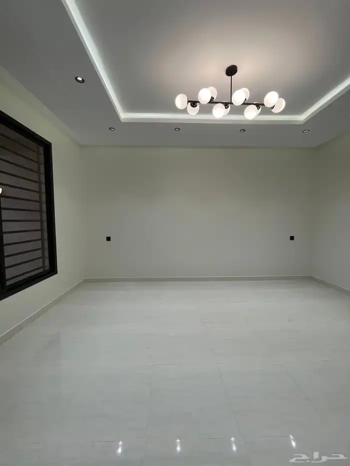 للبيع شقق ارضيه ورواف علويه احد رفيده حى النزهه 6