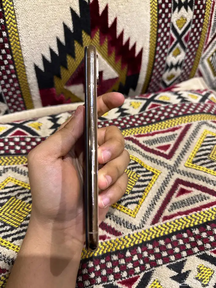 جوال xs نظيف 4