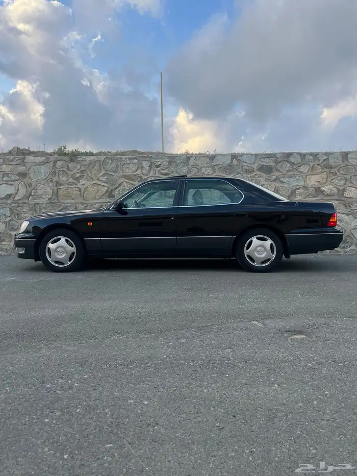 ( مباع ) لكزس LS 400 بودي وكالة 17