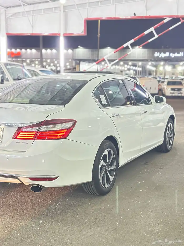 هوندا اكورد 2017 3