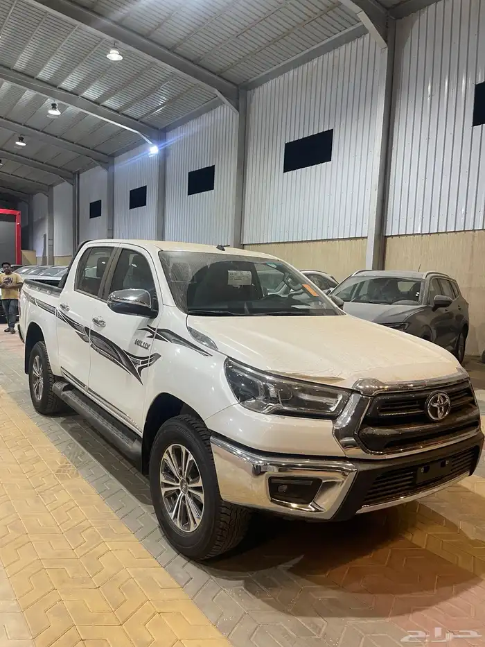 هايلوكس غمارتين S-GLX 4 4 اوتوماتك بنزين 2025 1