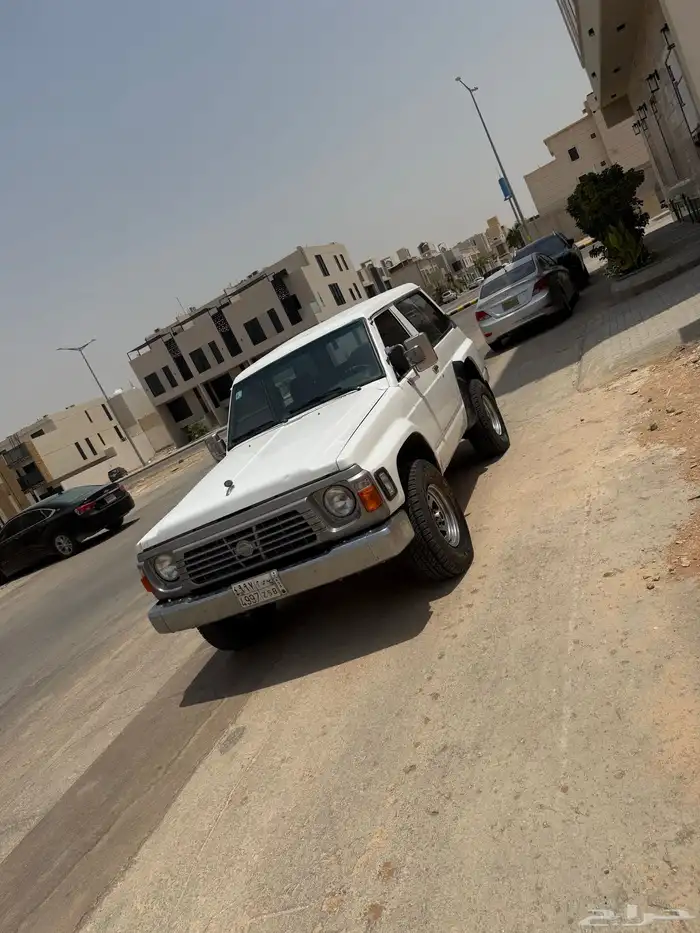 للبيع نيسان باترول ربع موديل 97 7