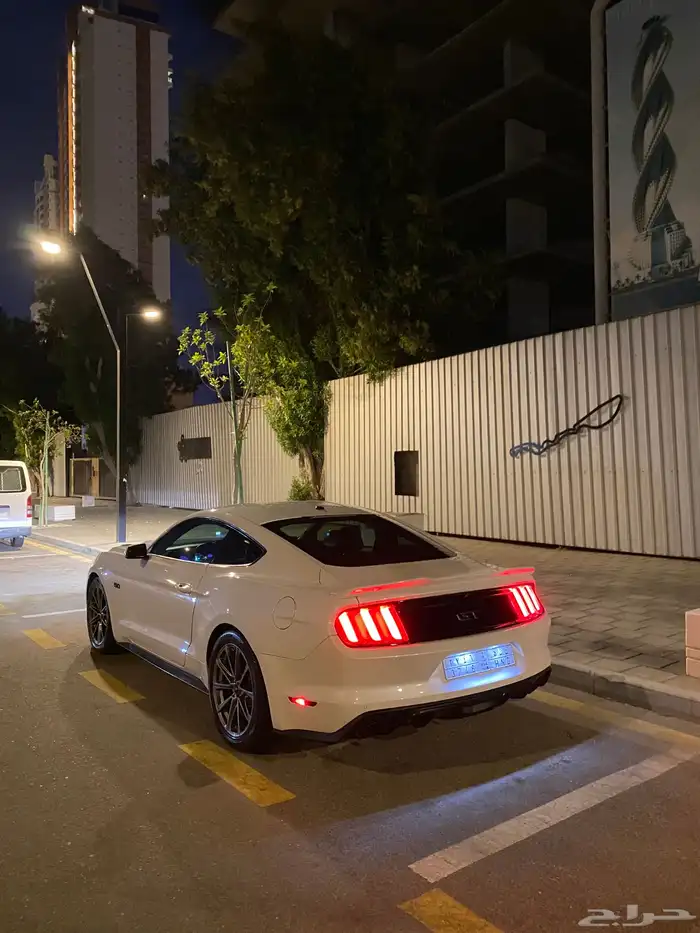 فورد موستنج جي تي بريميوم 2017 Ford Mustang GT 10