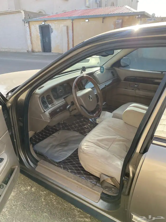للبيع فورد ماركيز موديل 7