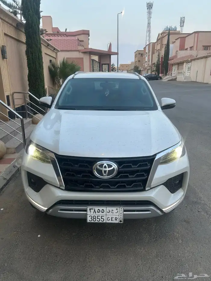 فورتشنر 2024 ديزل دبل نظييف 4