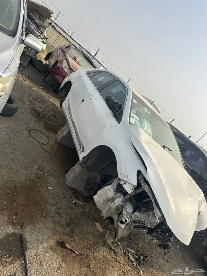 كامري موديل 2017 تشليح للبيع قطع غيار 1