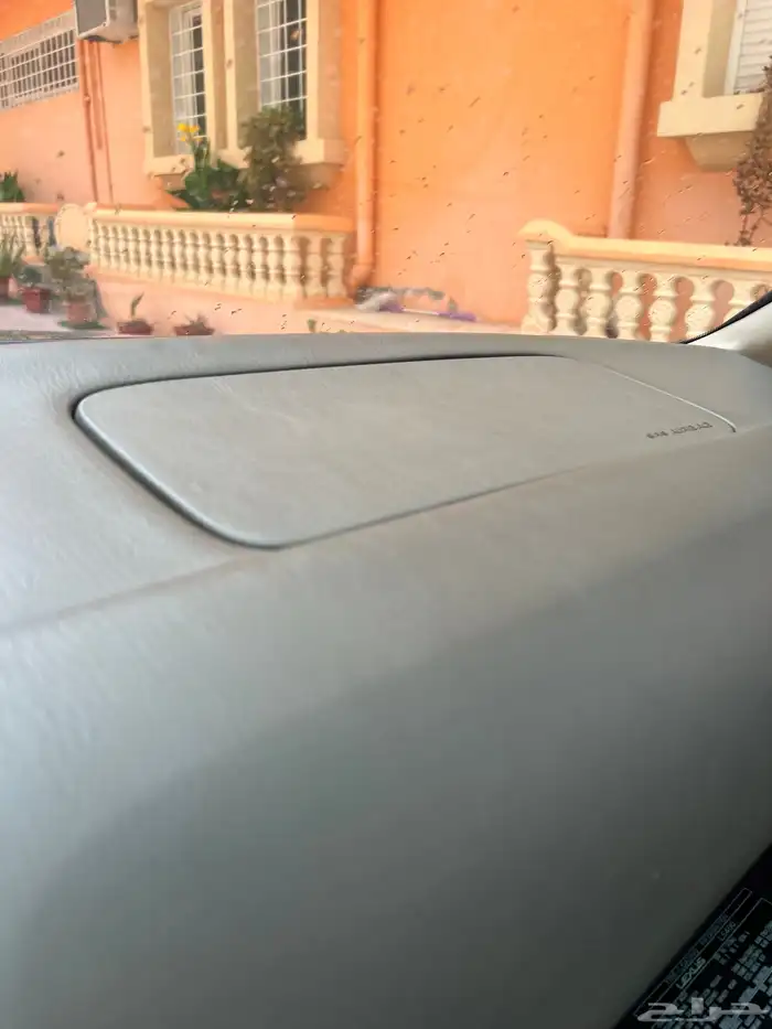 ( مباع ) لكزس LS 400 بودي وكالة 46