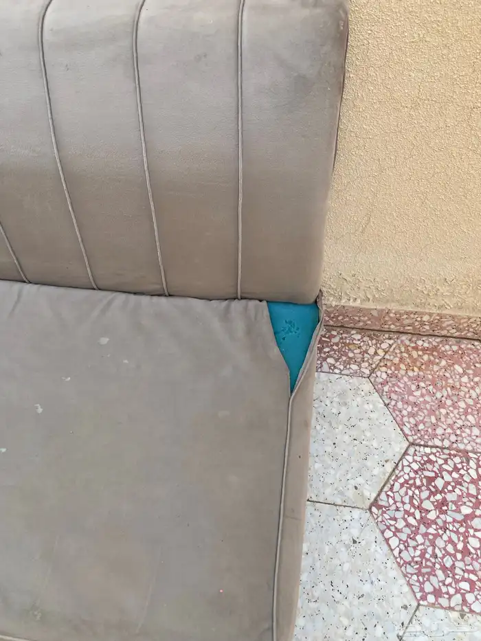 كنب 8 انفار طيب ونظيف البيع سمح مره بسبب اخلاء المنزل 3
