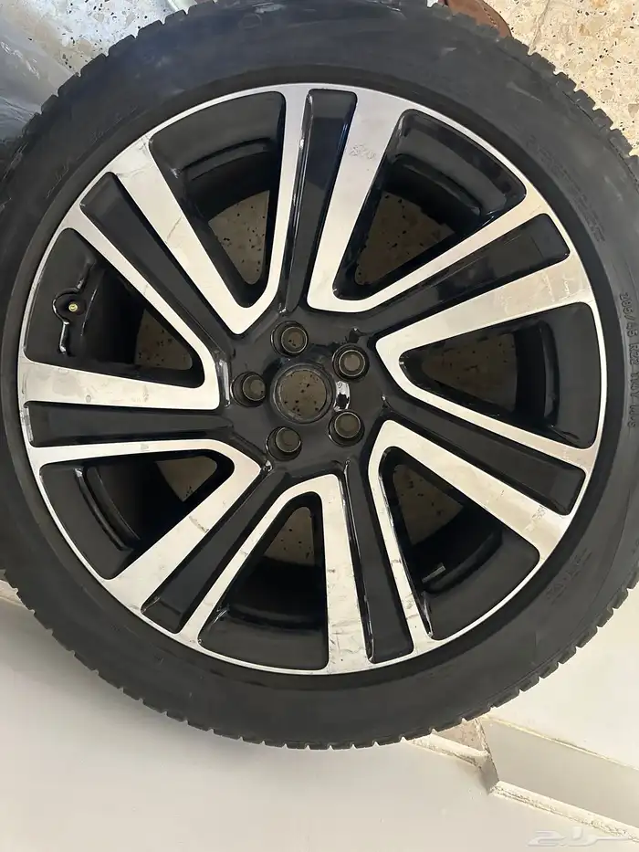 جنوط رنج روفر فئة HSE P400 وكاله 2024 11