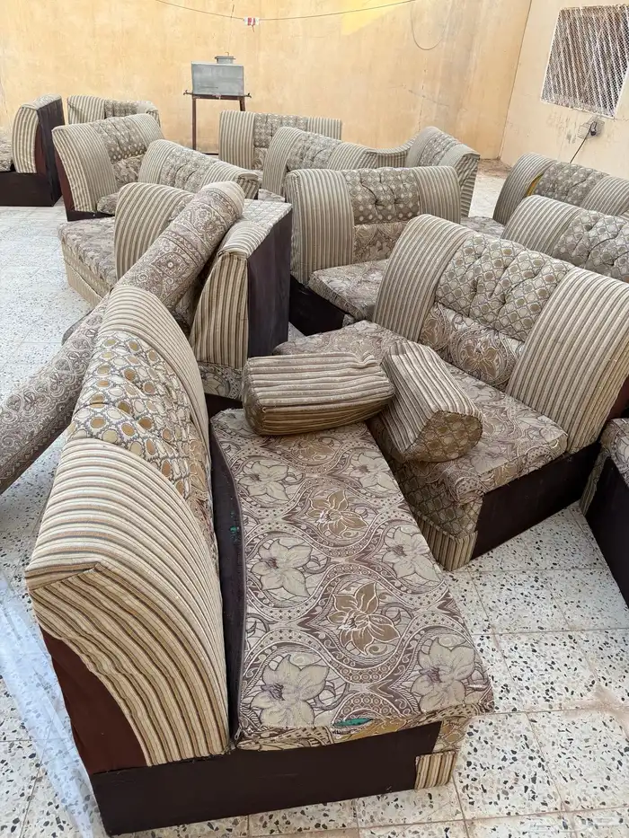 يوجد عندي كنب للبيع 8