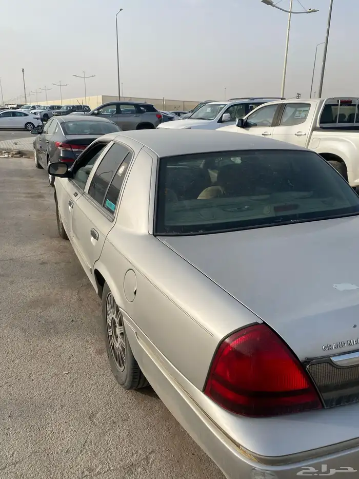 للبيع فورد ماركيز 2008 نقبل البدل 10