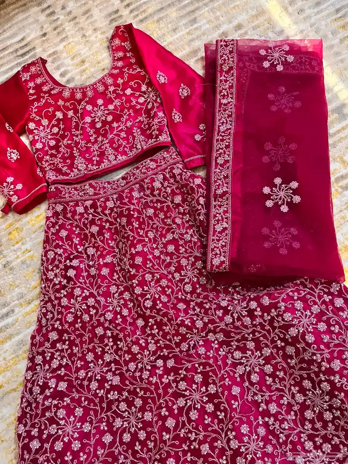 لبس هندي للبيع جديد لم يستخدم المقاس M 1