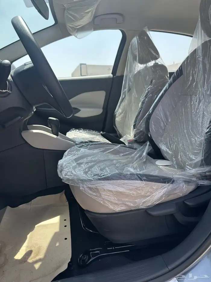 نيسان صني نص فل اللون رمادي موديل 2024 10